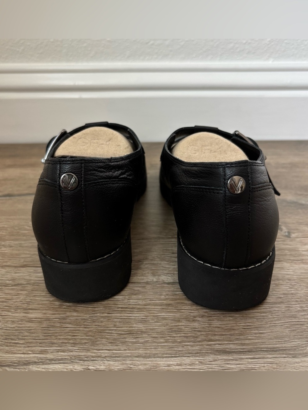 Vionic Carmen Black Leather Mary Jane Shoes Flats Size 9 - Picture 11 of 14